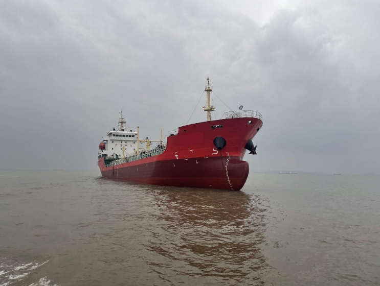 Crude Oil Tanker